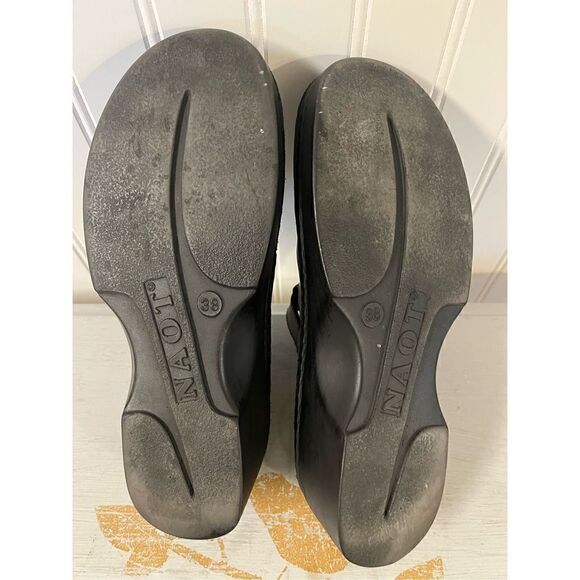 Naot slip on clog mule style shoes black sz 38 or 7.5 - Picture 7 of 7